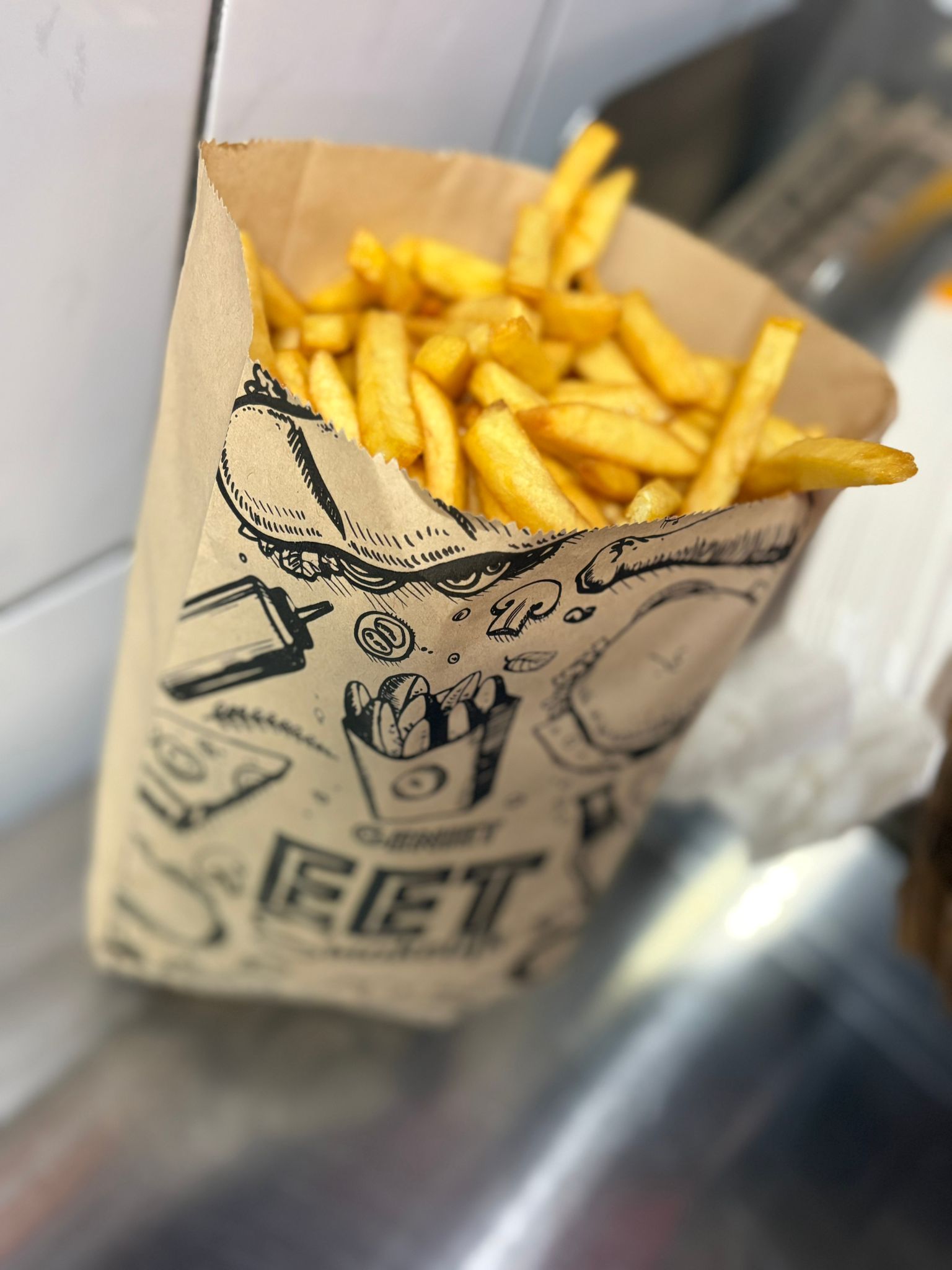 Grote gezinszak friet